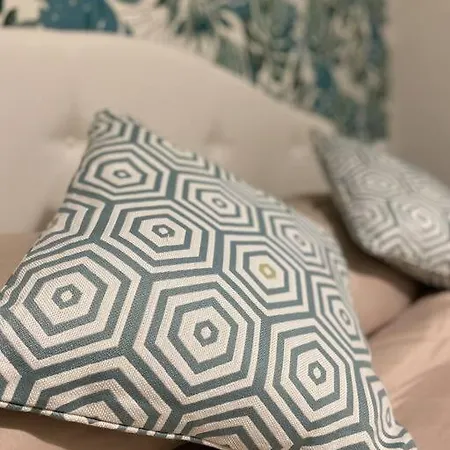 White-apartment Апартаменты